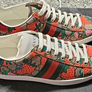 AUTHENTIC GUCCI SHOES